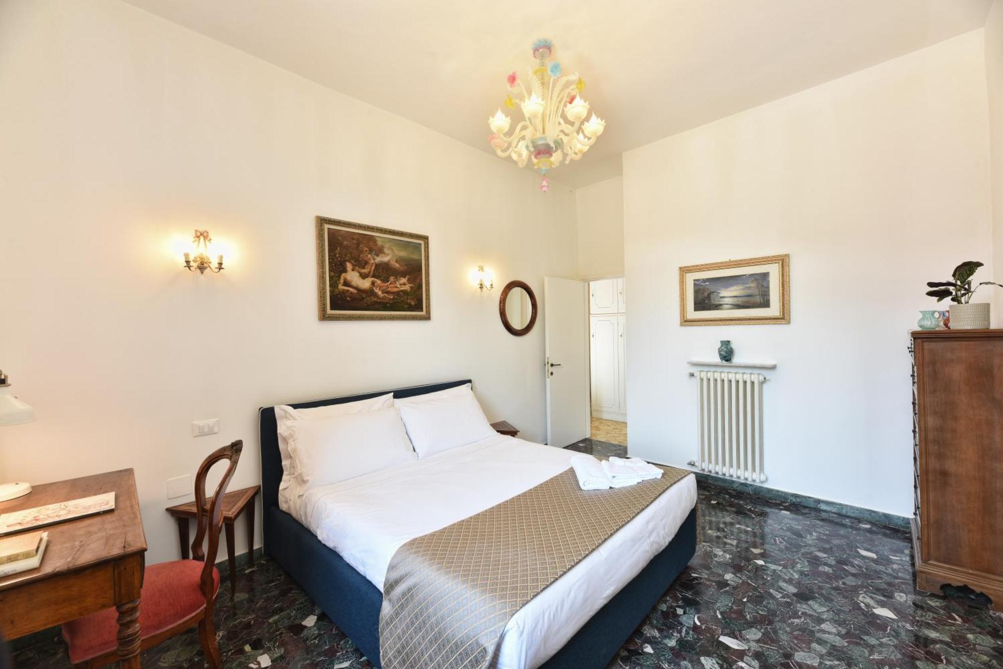 Soderini Splendor: First Floor Palazzo Charm At Castello Square Venecia